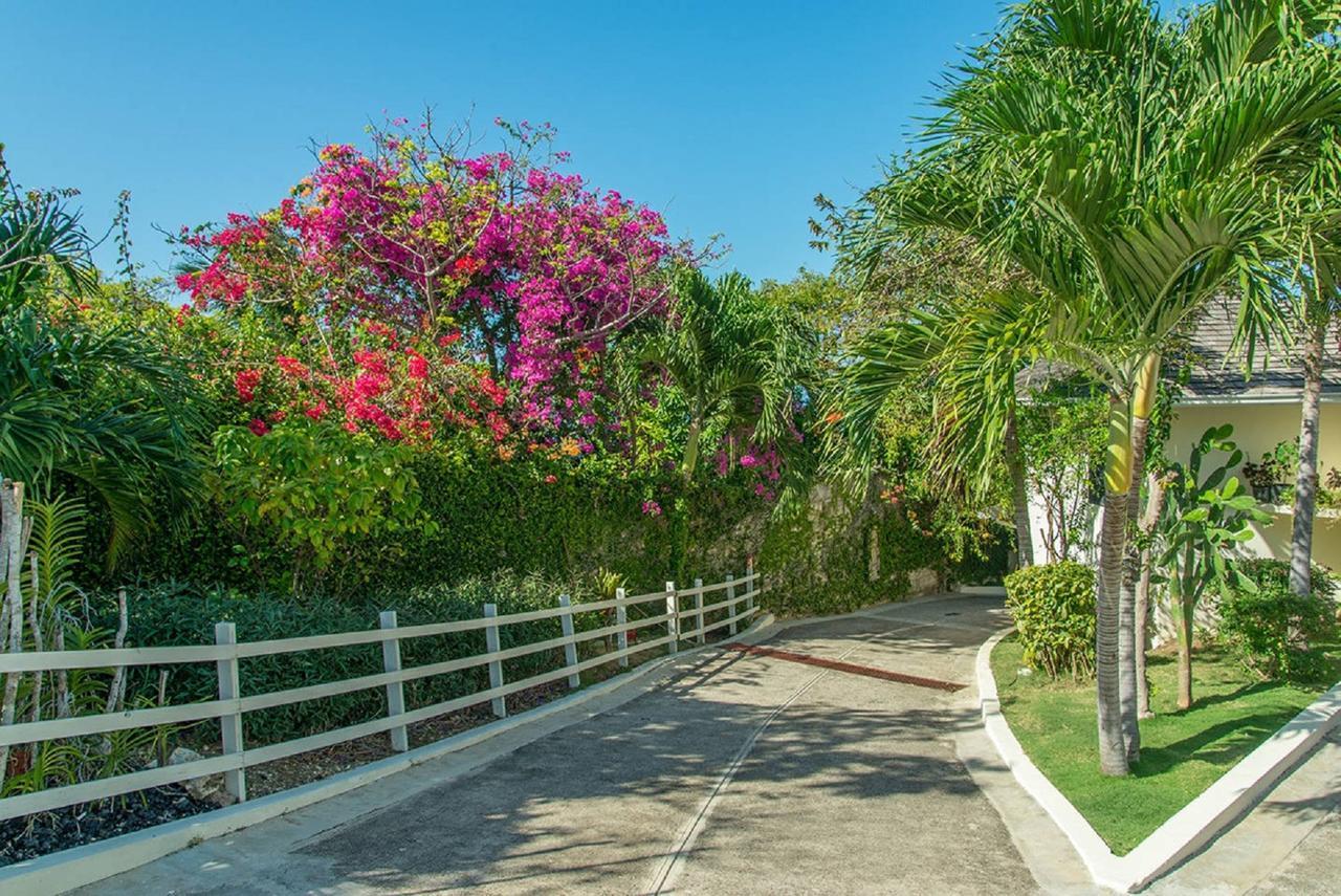 Luxury Villa Sleeps 6, Beach Access, مونتيغو باي المظهر الخارجي الصورة